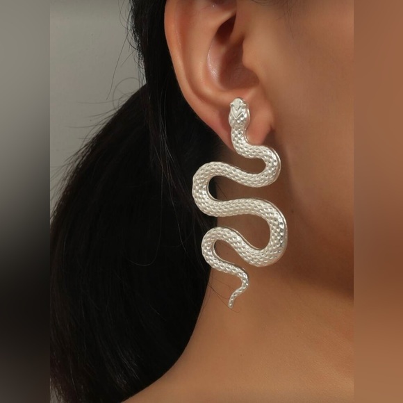 Silver Snake Statement Dangle Drop Earrings Serpent Gothic Chic OS - Picture 6 of 6